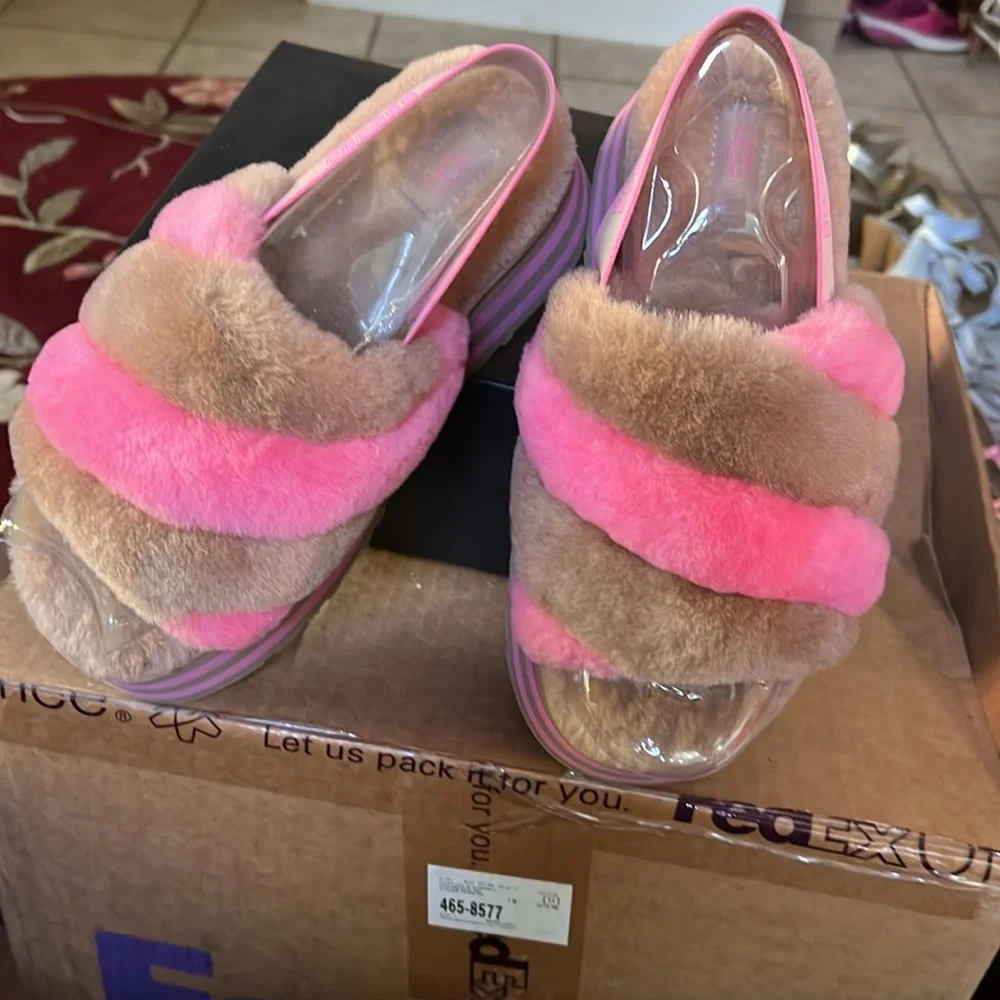 UGG Disco Stripe Slide in Pink and Tan Sz 7 - Picture 10 of 10